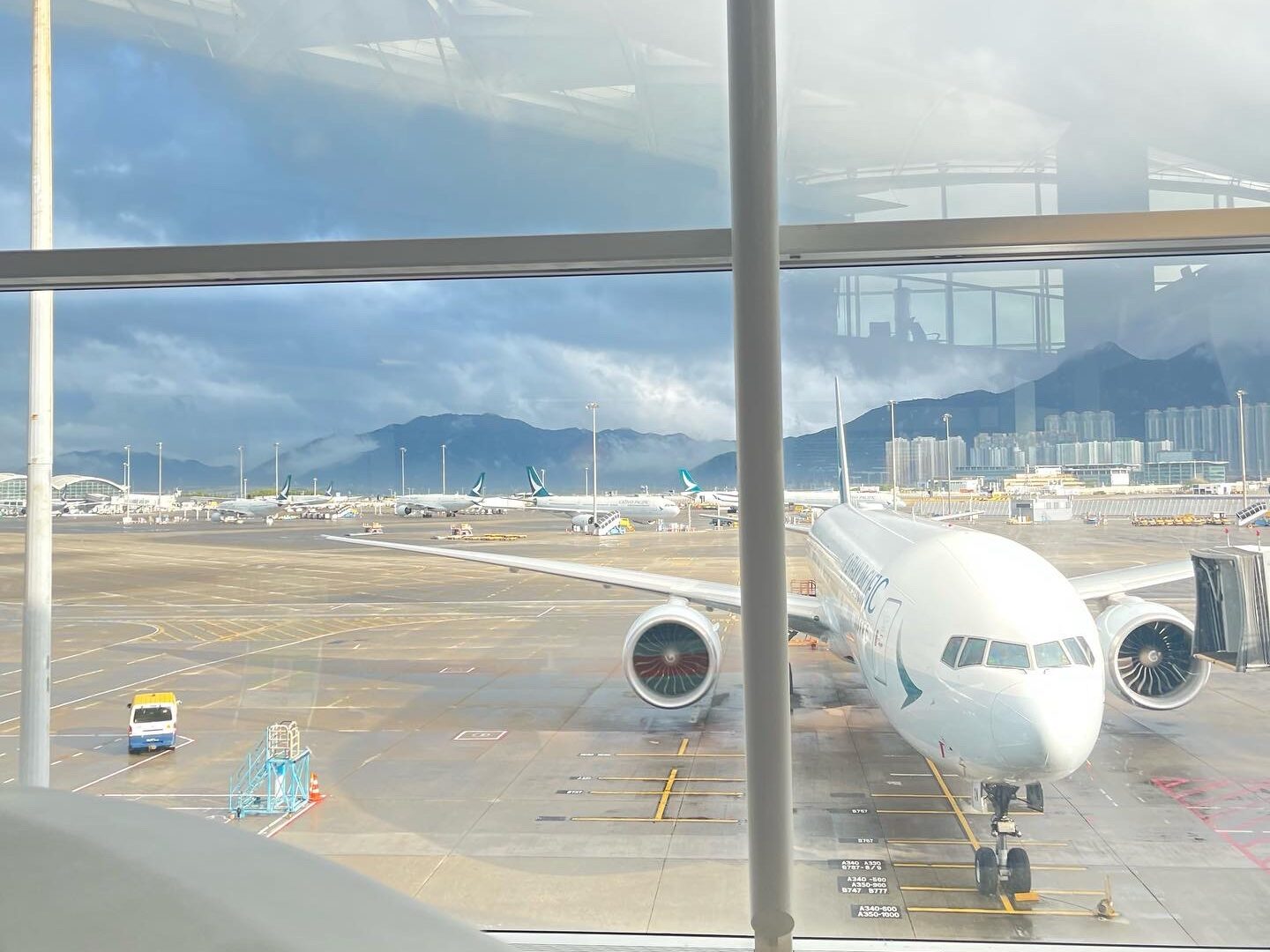 明るい雰囲気の空港
